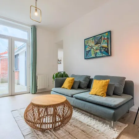 4 Bedroom House With Garden 4*
