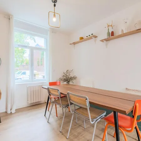 4 Bedroom House With Garden Affittacamere